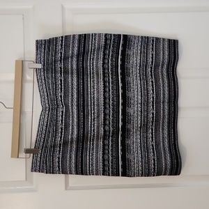 Nwot elastic waist pencil skirt